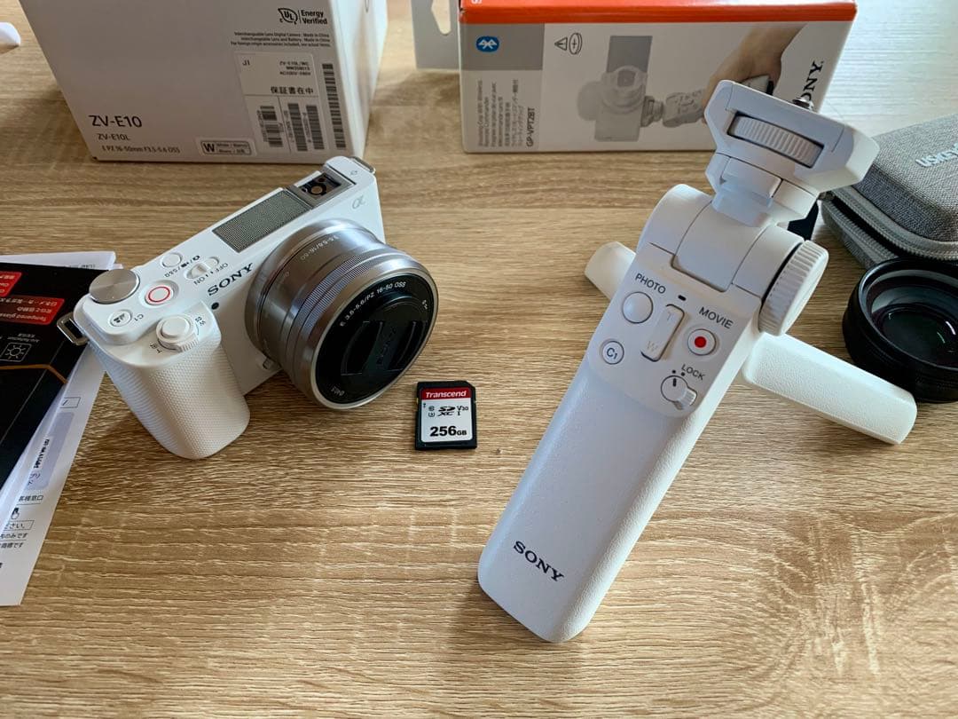 SONY ZV-E10 パワーズームレンズキット　シューティンググリップおまけ付