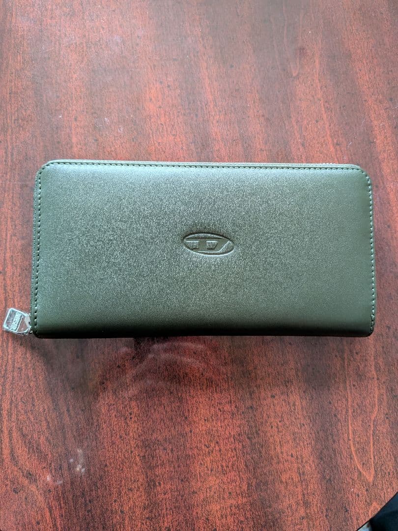 DIESEL ディーゼル　ラウンドファスナー長財布 X09009-PR227深緑