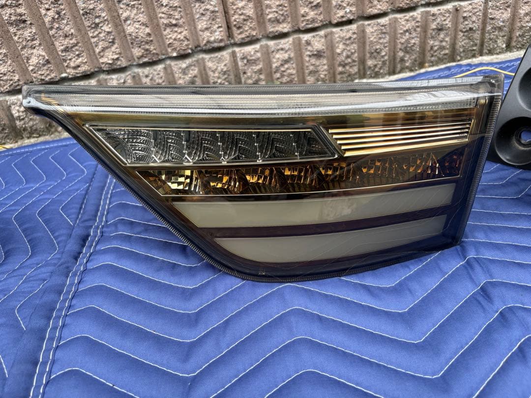 ハリアー60 Valenti テールランプ