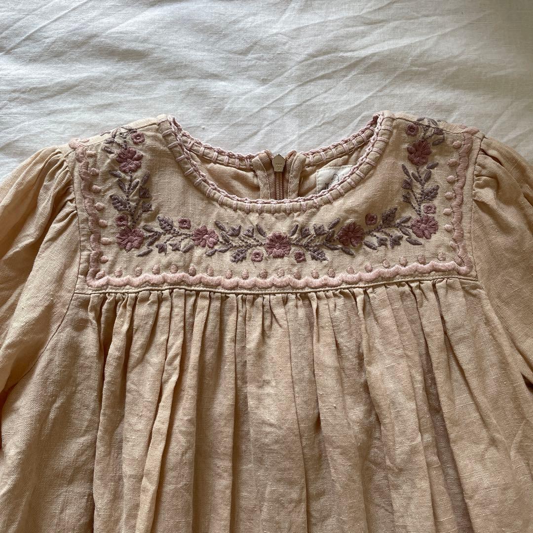 apolina kids ワンピース　5-7y