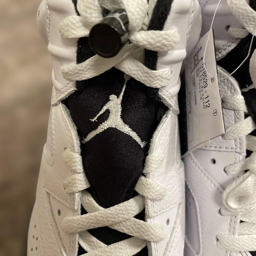 27㎝新品エアジョーダン6　オレオ　30,000円Air ホワイト/ブラック