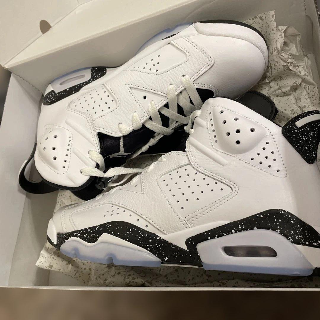 27㎝新品エアジョーダン6　オレオ　30,000円Air ホワイト/ブラック