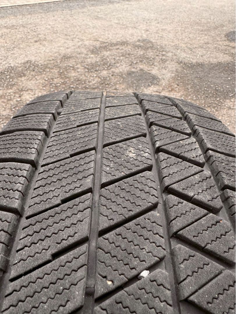 レヴォーグ純正オプションブリヂストン 225/45R18 VRX3アルミセット