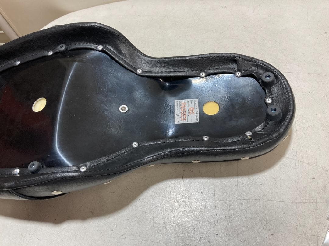 B4　250TR　新品　イージーライダース製　カスタムシート