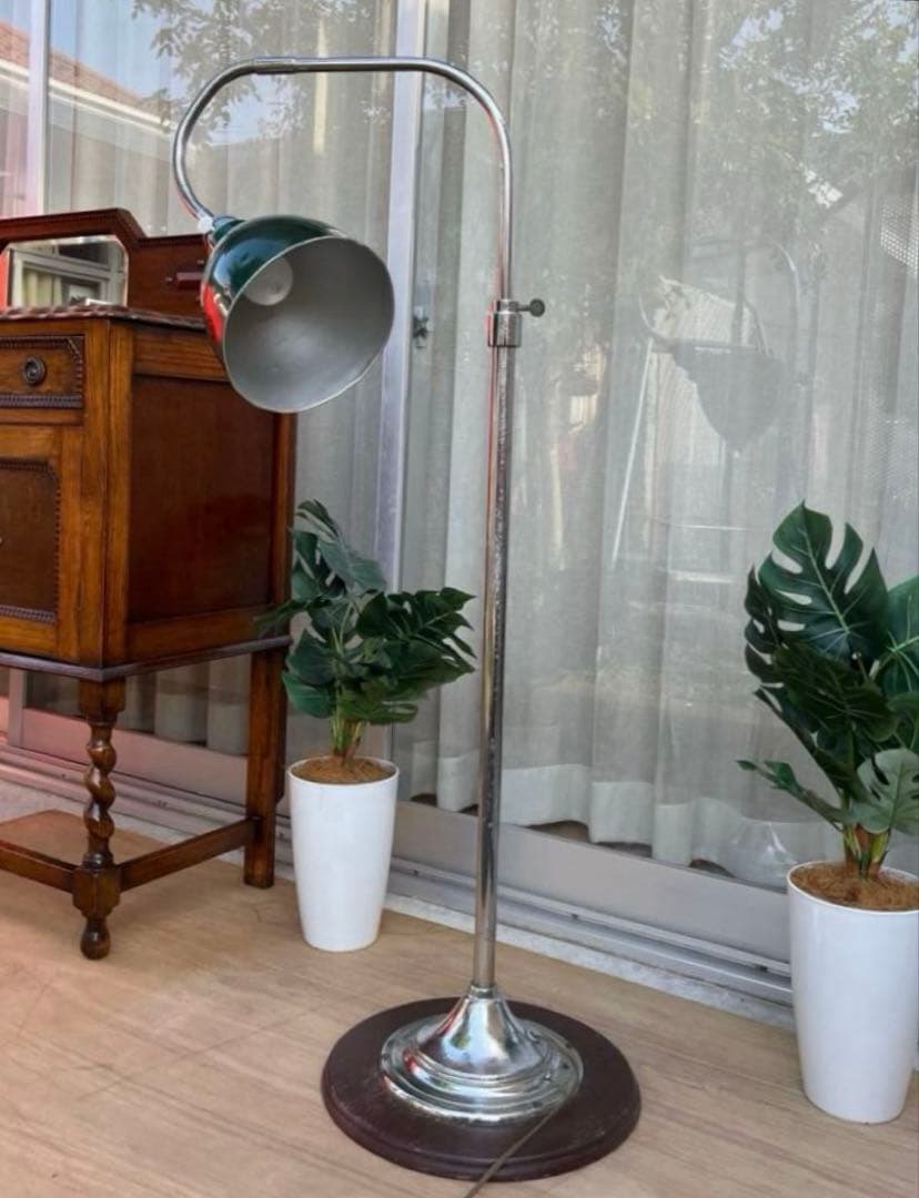 アンティーク　フロアランプ　インダストリアル　ヴィンテージ　シャビー　プロカント