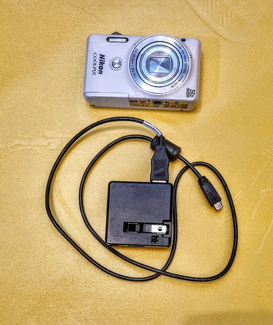 ニコン　Nikon COOLPIX S6900 ホワイト