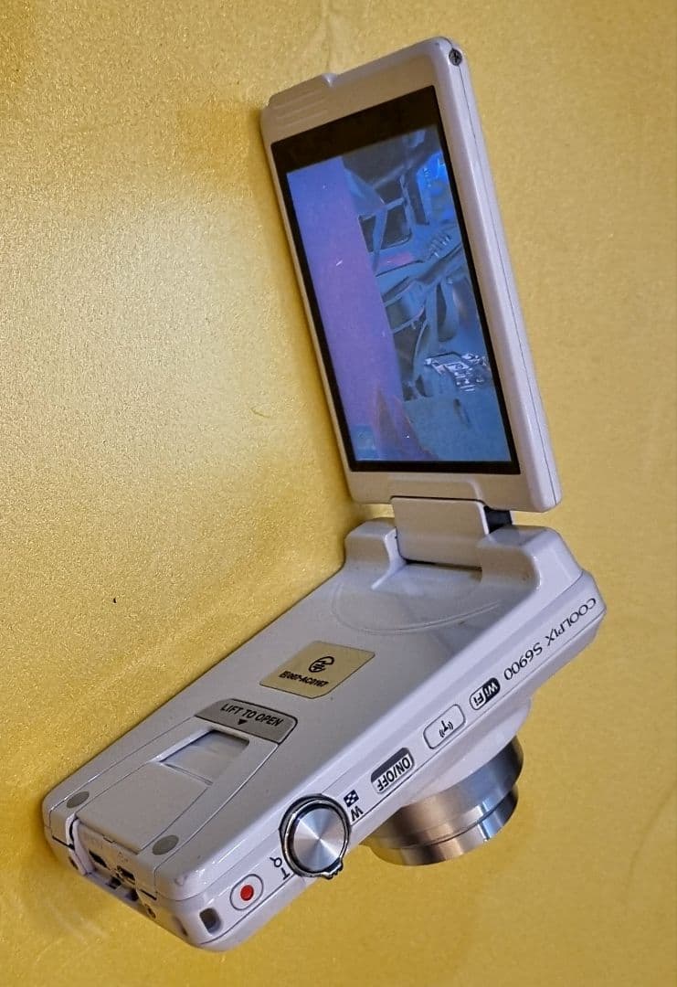 ニコン　Nikon COOLPIX S6900 ホワイト