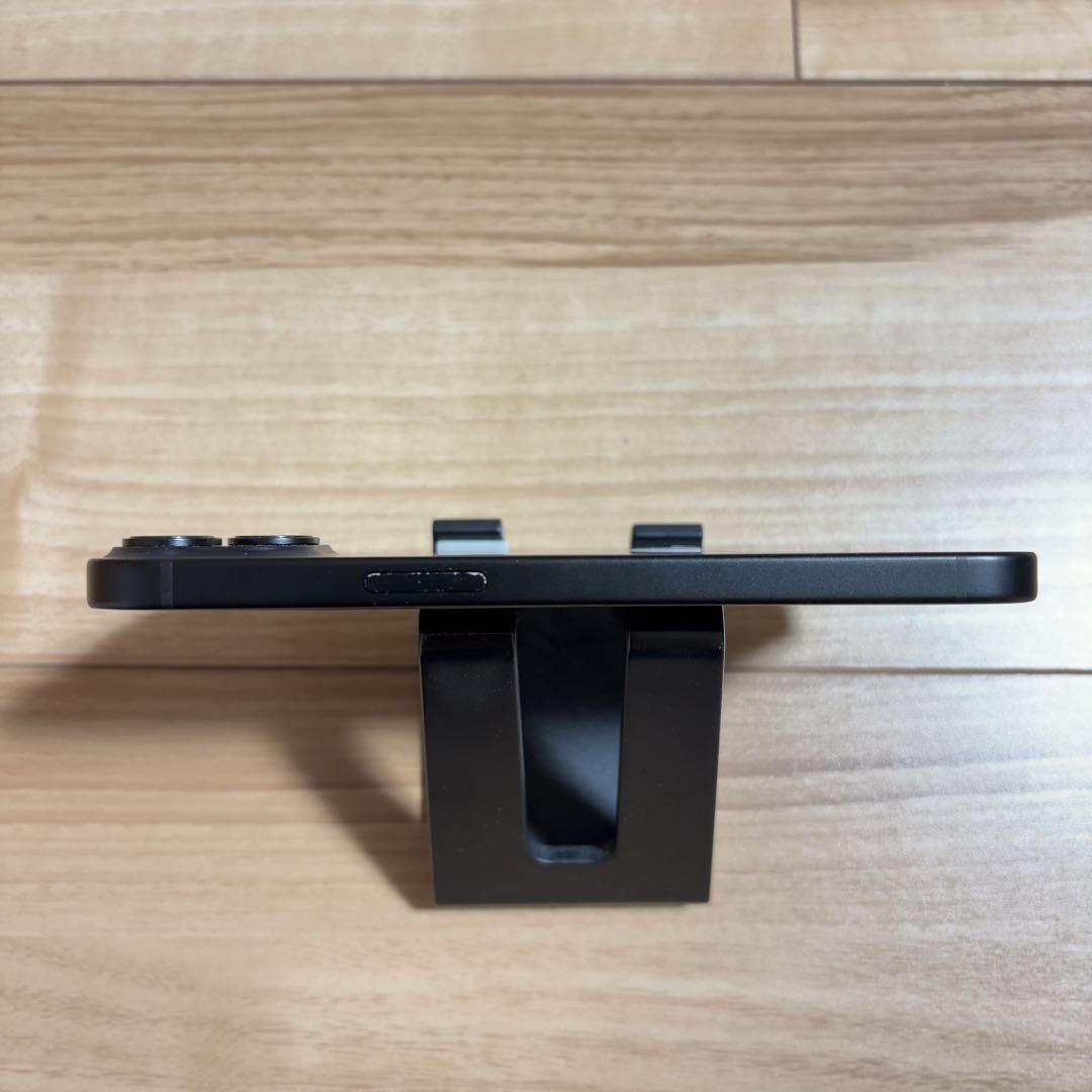 おまけ付き iPhone15 128GB ブラック