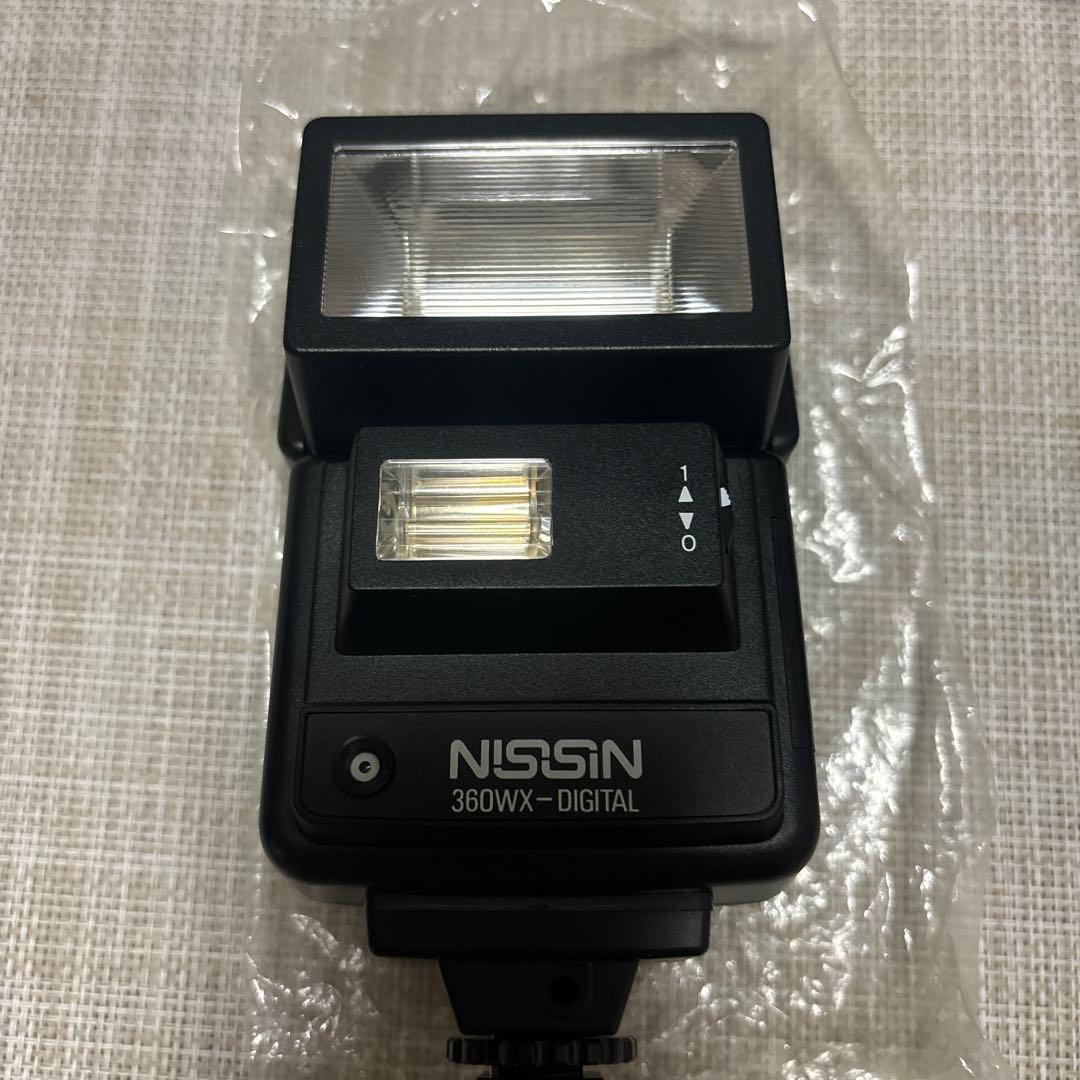 Nikon FE2 一眼レフカメラ 35-70mmレンズ付き ストロボおまけ