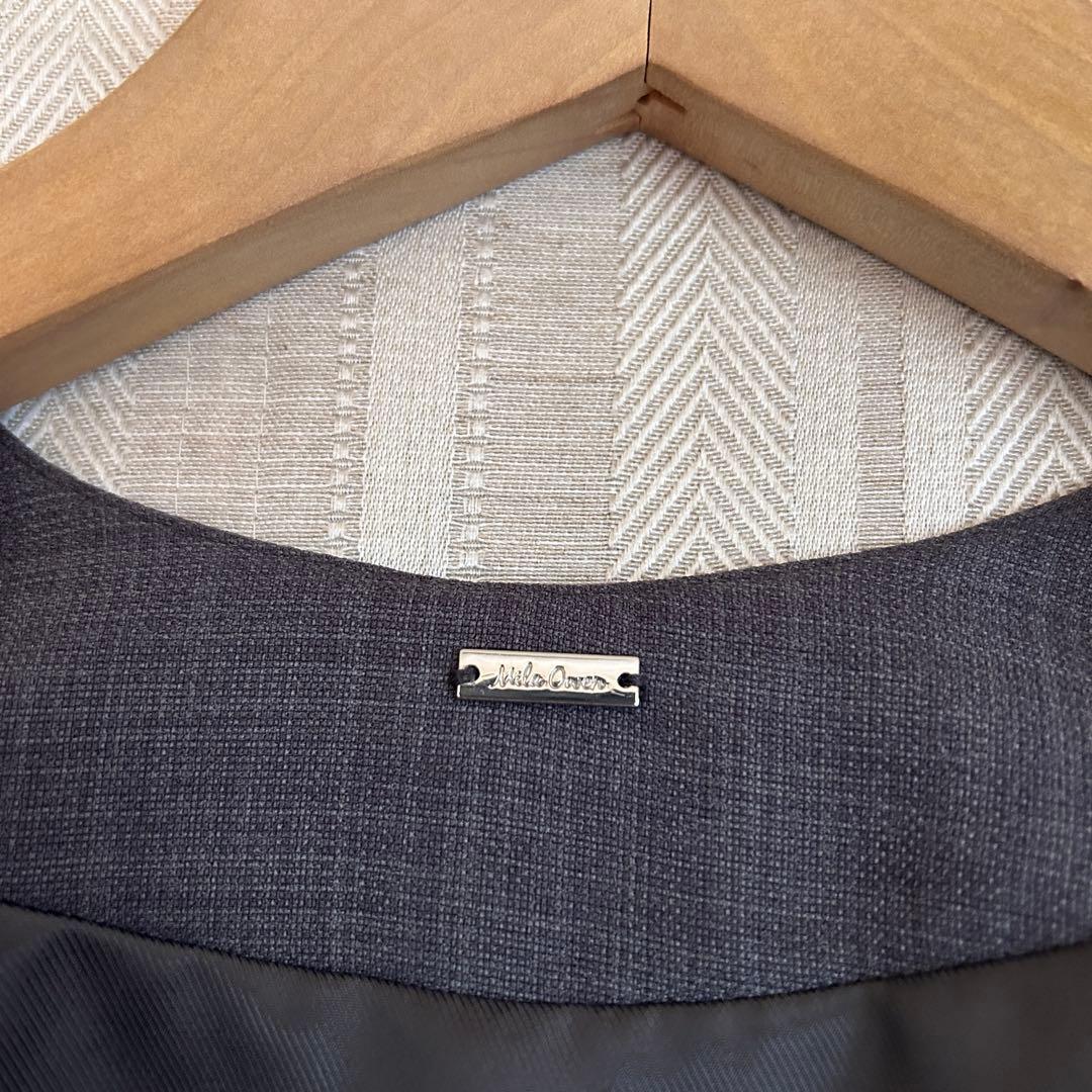 美品！Mila Owenグレー　VネックノーカラーストレッチパンツスーツS