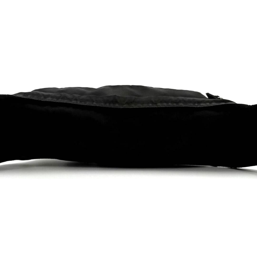 人気希少✨プラダ ウエストポーチ ボディバッグ ナイロン 三角ロゴ 黒 白タグ