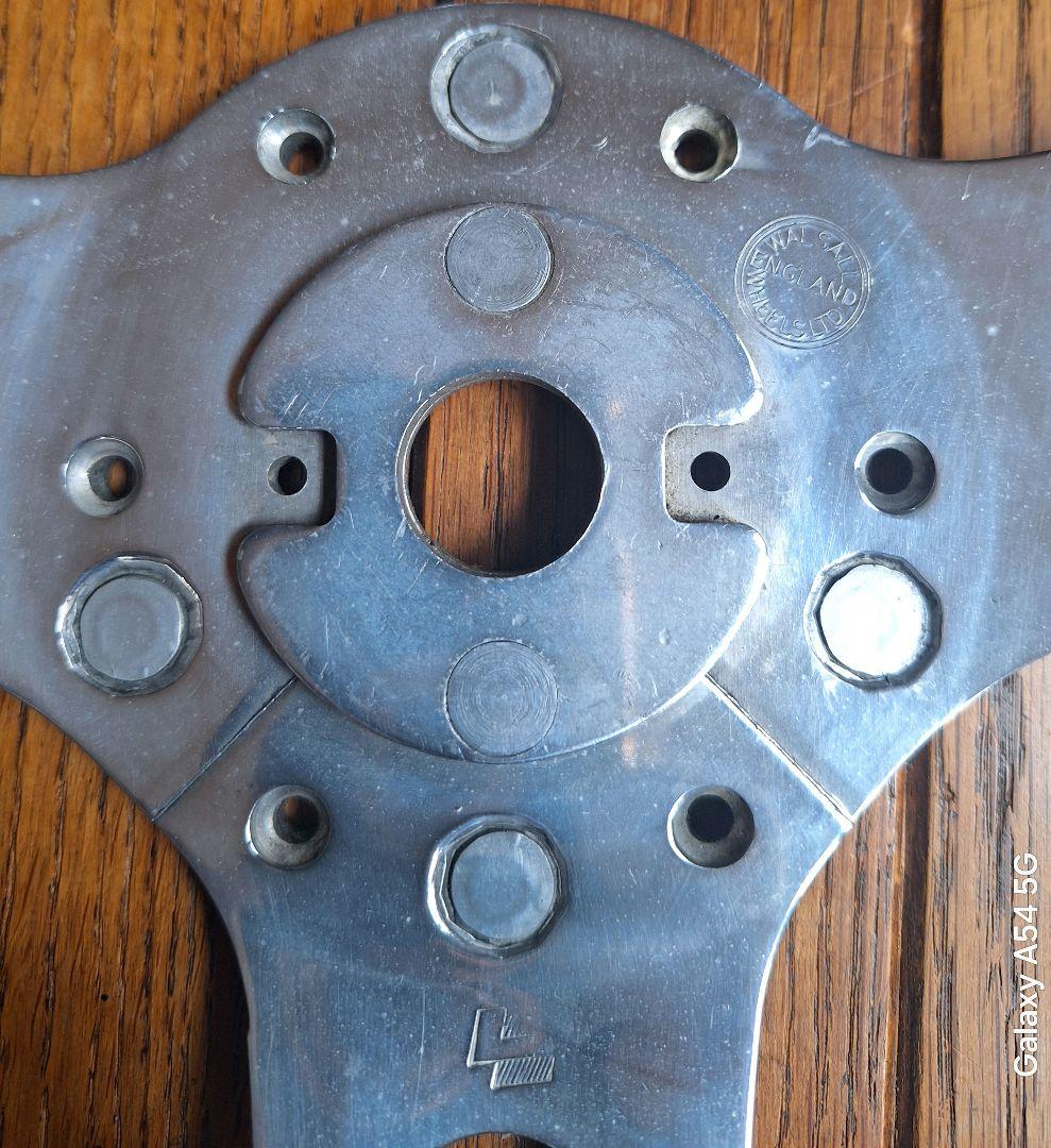 ミ*郎様 レスレストン黒革巻きステアリング