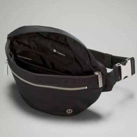 新品◆日本未入荷 ルルレモン シティーアドベンチャー ベルトバッグ 2.5L