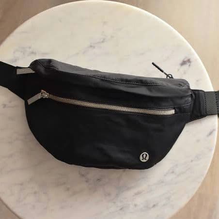 新品◆日本未入荷 ルルレモン シティーアドベンチャー ベルトバッグ 2.5L