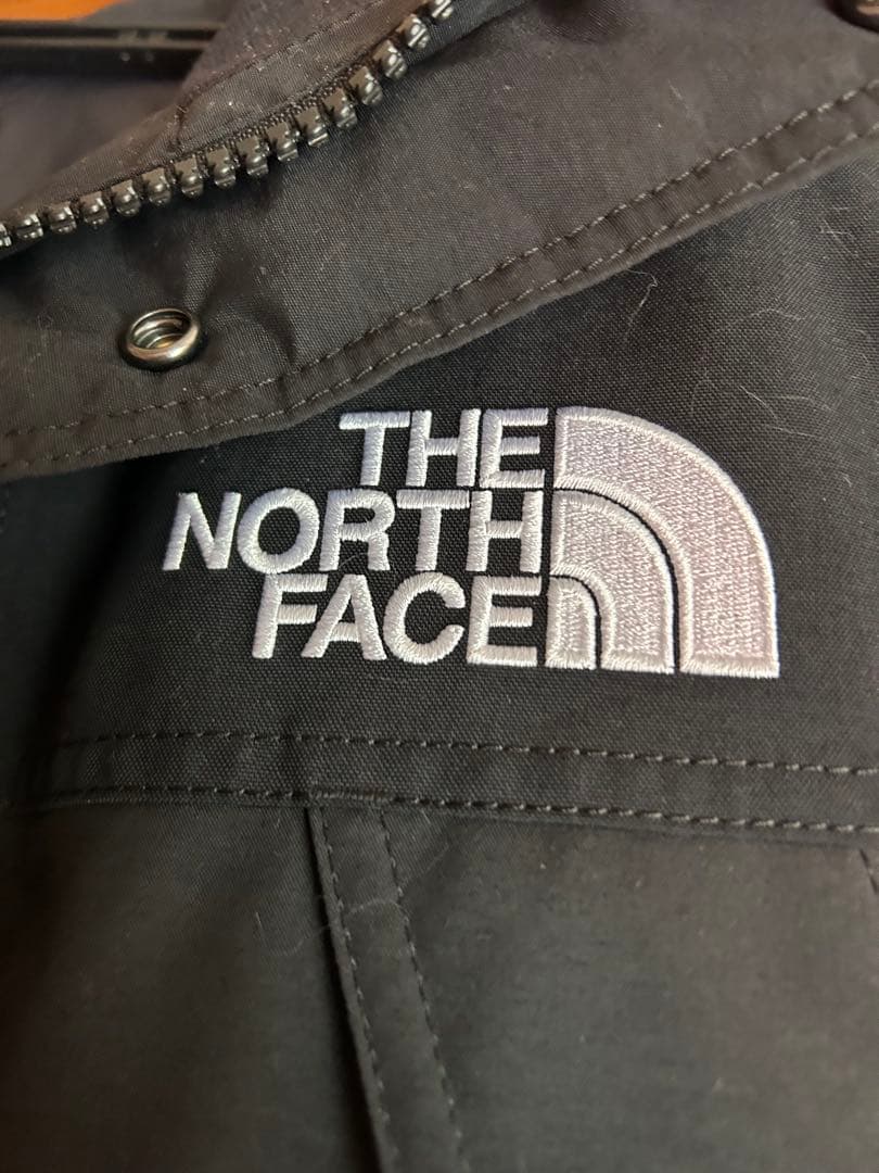 THE NORTH FACE ブラック マウンテンダウンジャケット