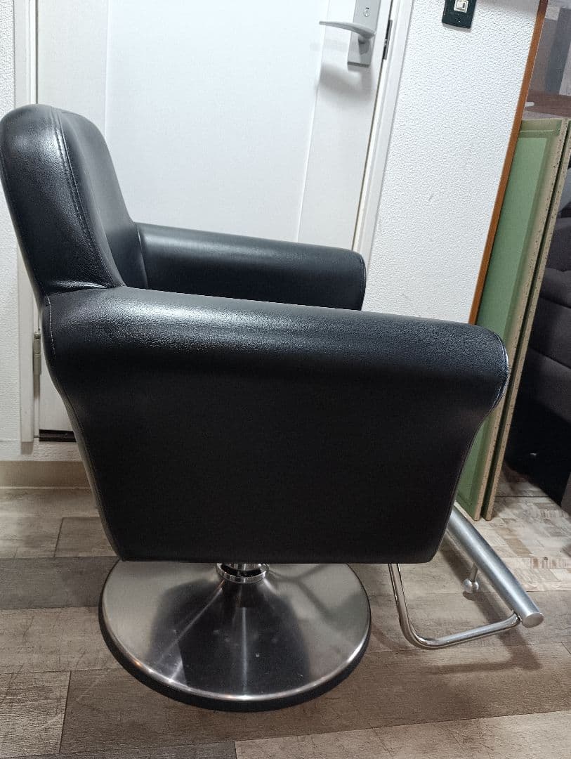 タカラベルモントスタイリングチェア②