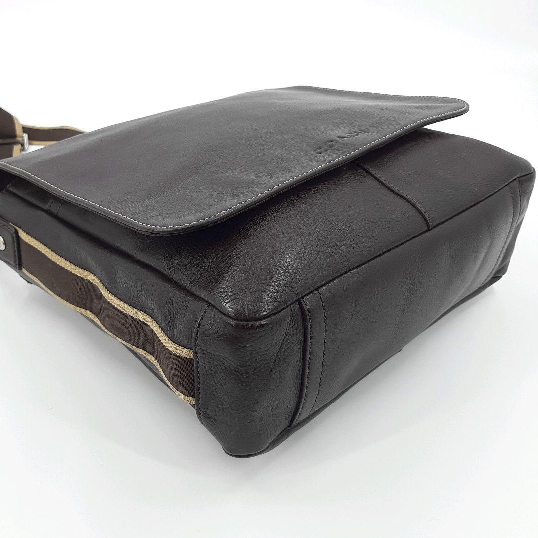 【美品】コーチ　ショルダーバッグ　メッセンジャーレザー　ブラウン　F70555