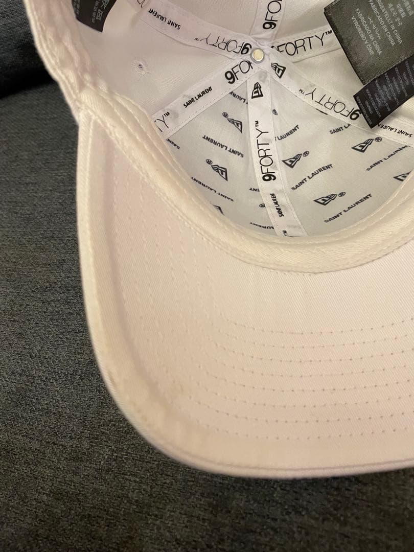 SAINT LAURENT × NEW ERA サンローラン ニューエラキャップ