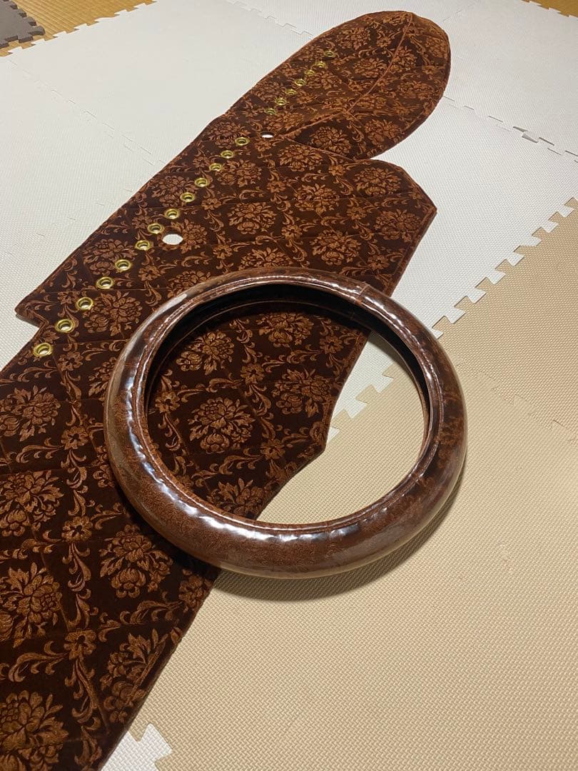 日野　17レンジャーワイド用　ほぼ新品！ダッシュマット　ハンドルカバー　ローレル