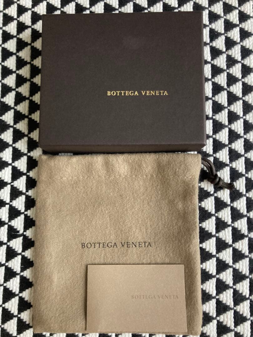 極美品　ボッテガ ヴェネタ イントレチャート 　ケース