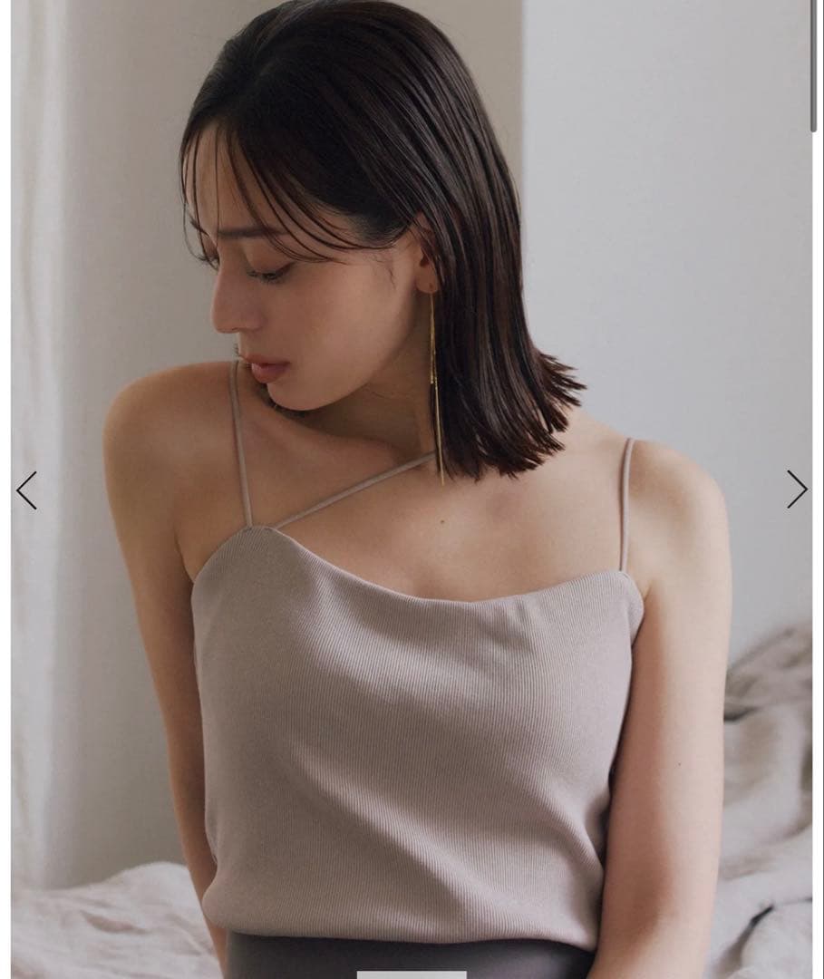 アニュアンス　カップイン2wayキャミソール