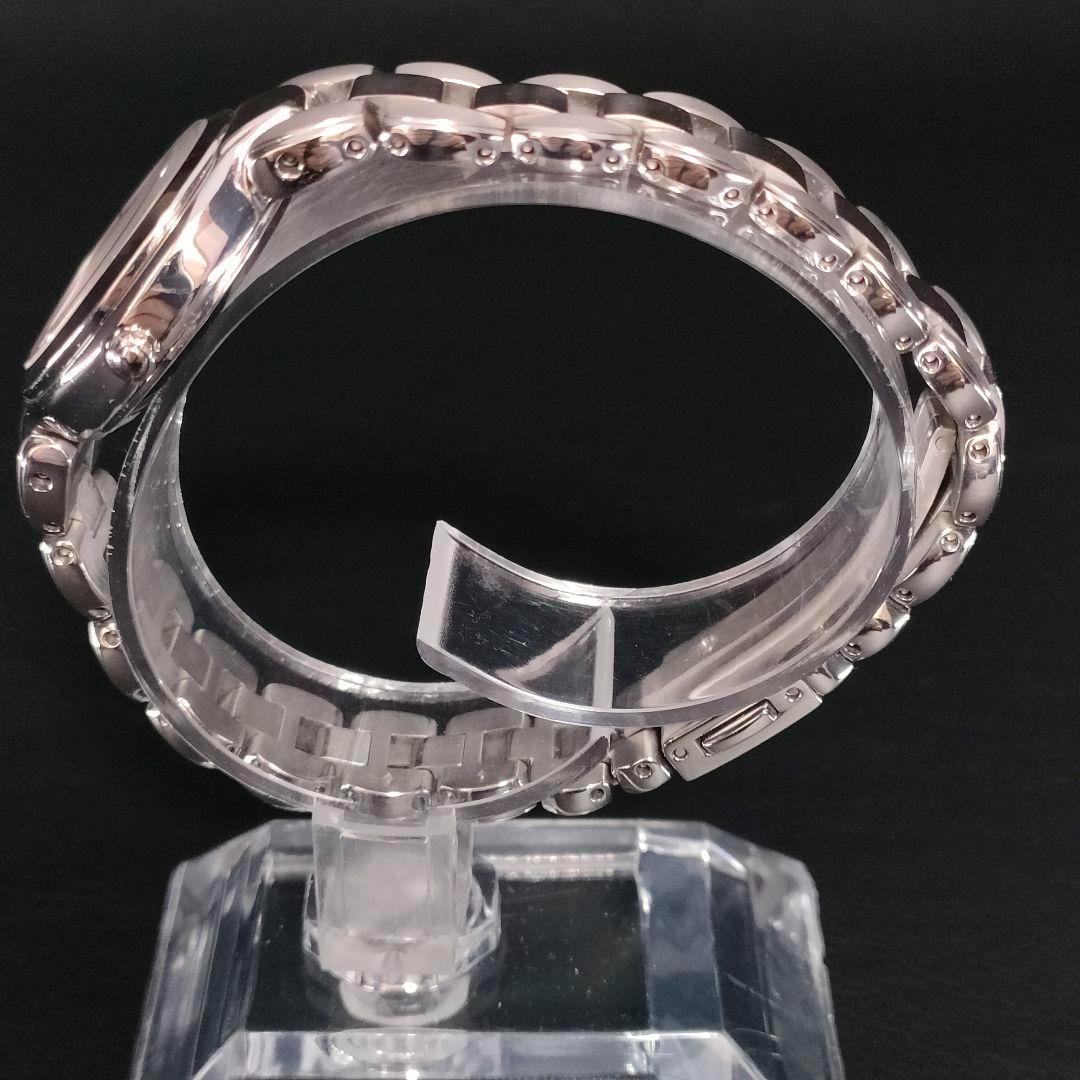 美品　CITIZEN　シチズン　エクシード　ホワイト　シルバー　ソーラー　腕時計