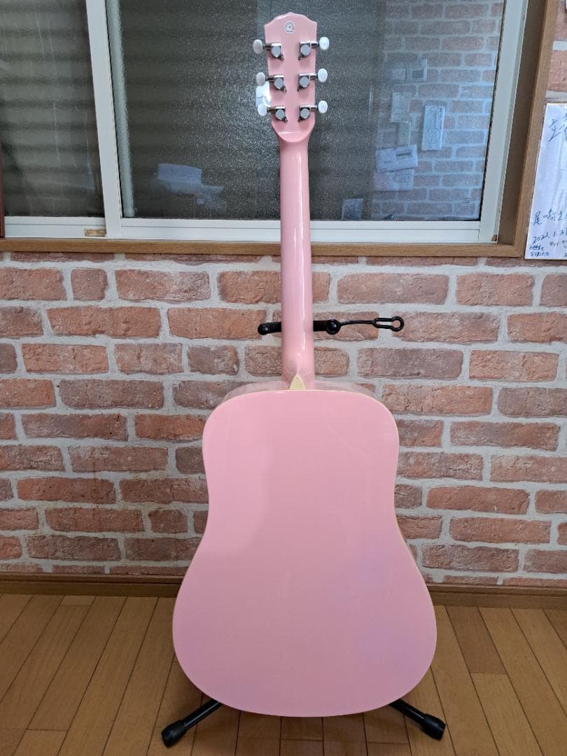 ハローキティーのギター