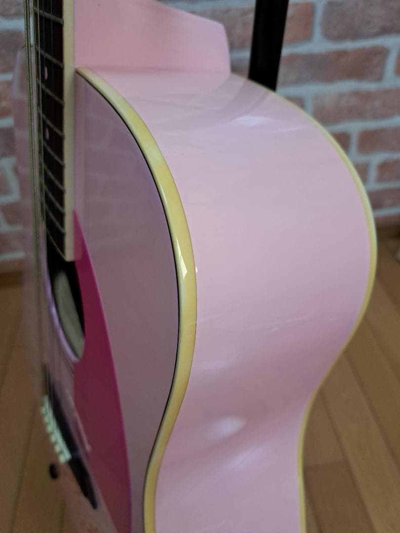 ハローキティーのギター