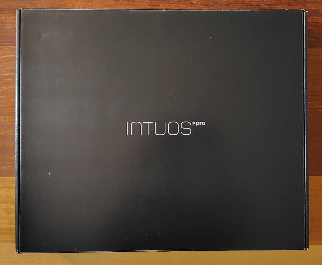 液タブ・ペンタブ Wacom INTUOS pro PTH-651/K0