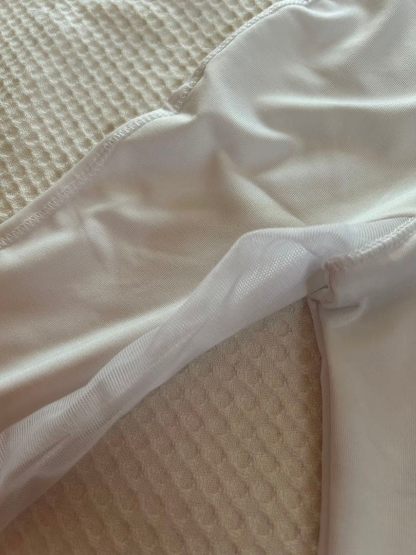 ラッキーインラブ　テニスウェア　白レース長袖トップス　US-XSサイズ　新品