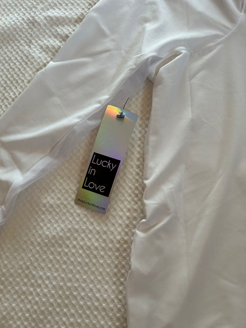 ラッキーインラブ　テニスウェア　白レース長袖トップス　US-XSサイズ　新品