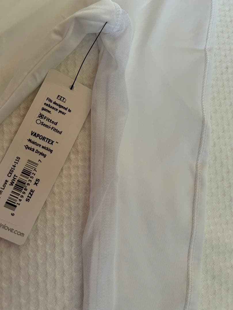 ラッキーインラブ　テニスウェア　白レース長袖トップス　US-XSサイズ　新品