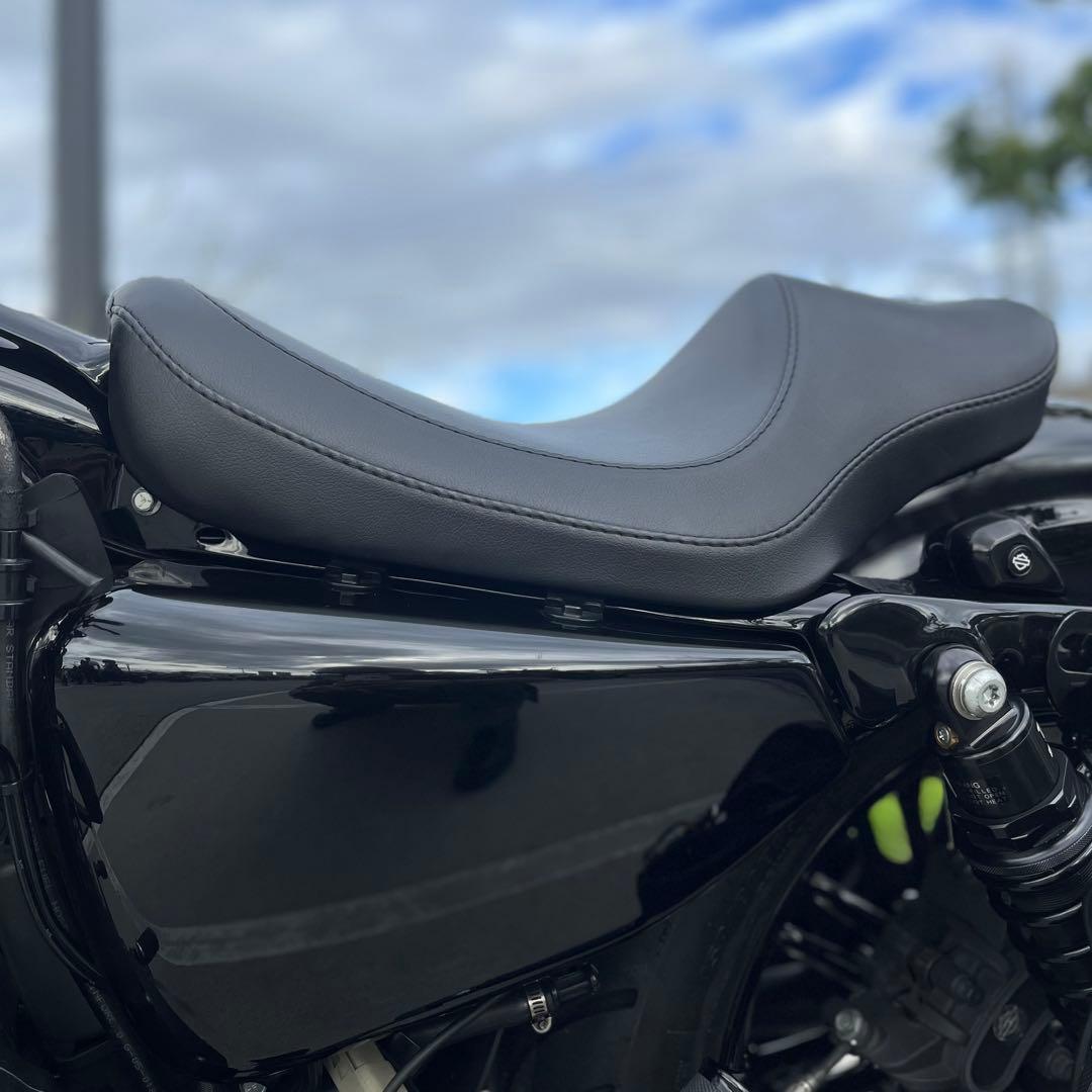 SOLO VILLAINシート ハーレーダビッドソン(スポーツスター用)