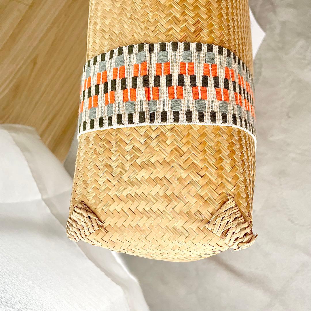 新品・STELAR ハンドメイド ストロー製かごバッグ（バリ製／大きめサイズ）