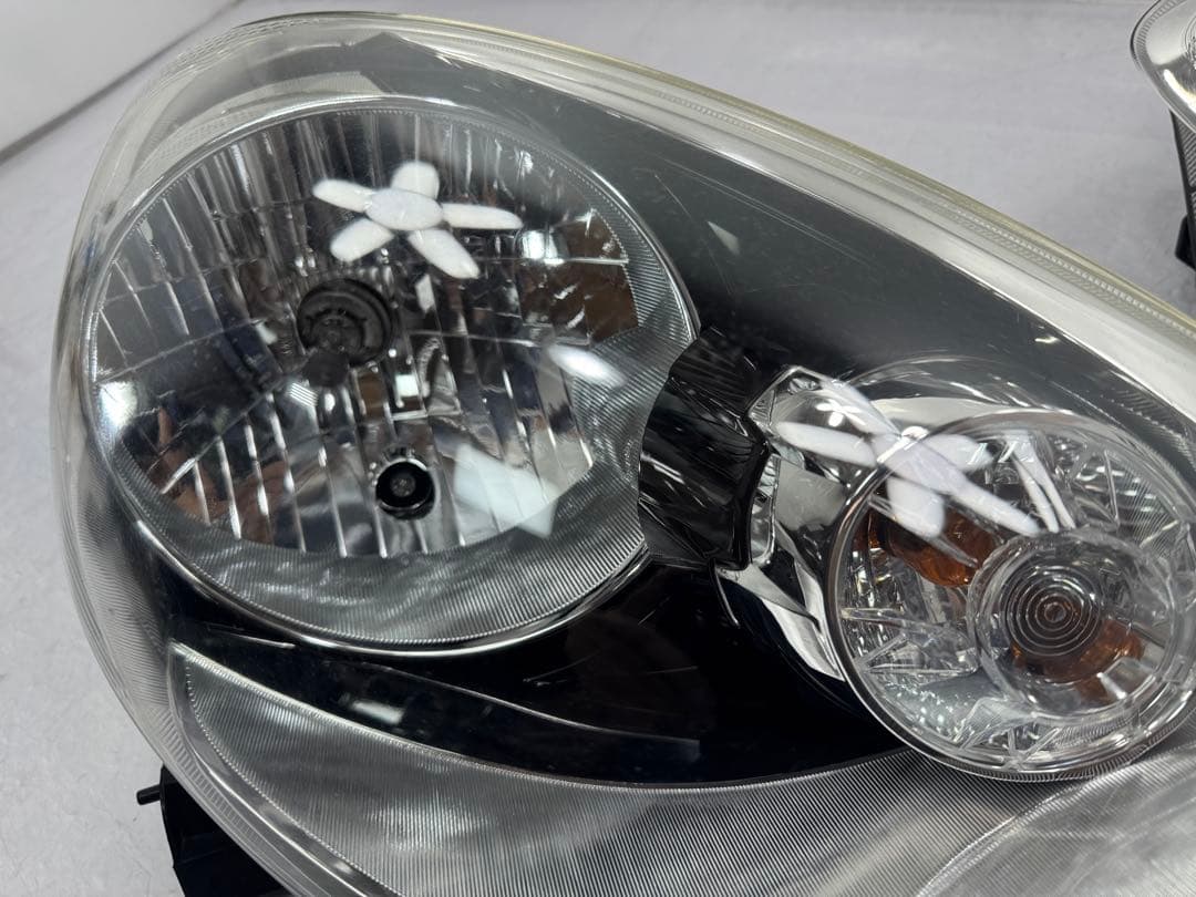 美品/破損無　マーチ　K13　後期型　ハロゲン　ヘッドライト　左右