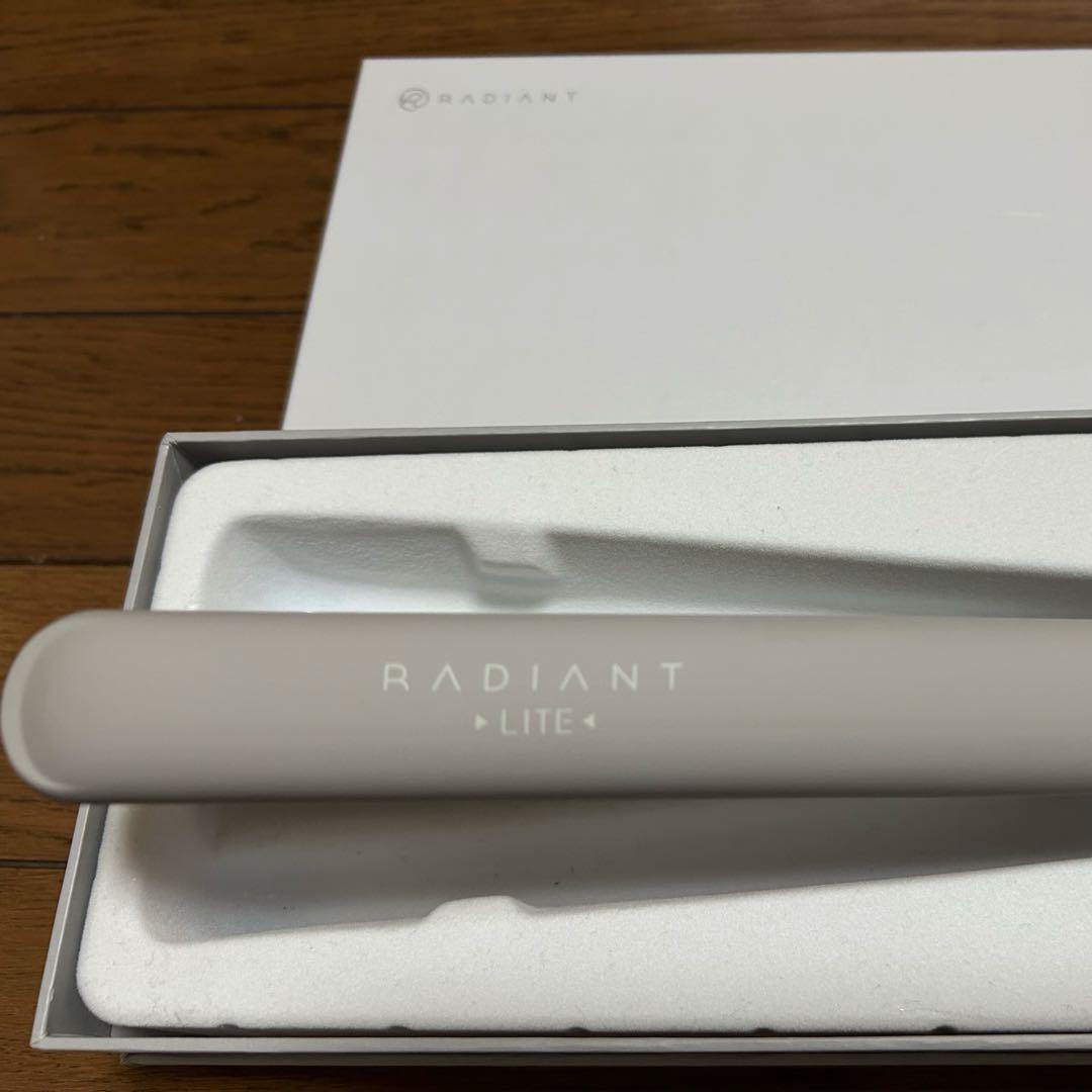 RADIANT LITE シルクプロアイロン