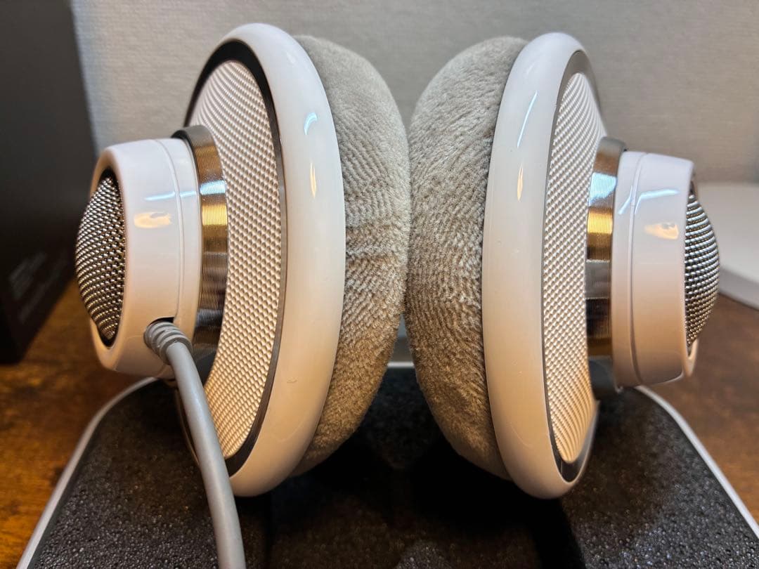 AKG K701 開放型ヘッドホン