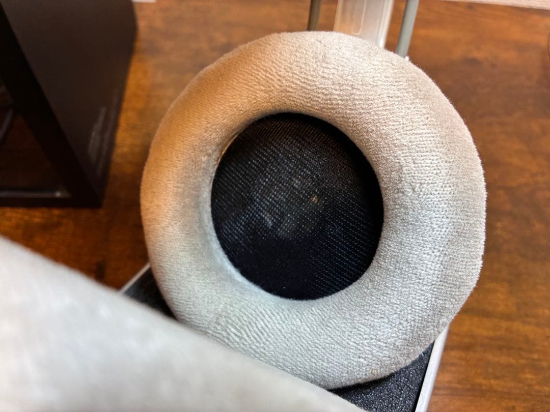 AKG K701 開放型ヘッドホン