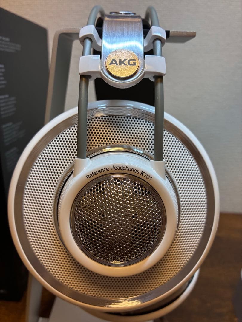 AKG K701 開放型ヘッドホン