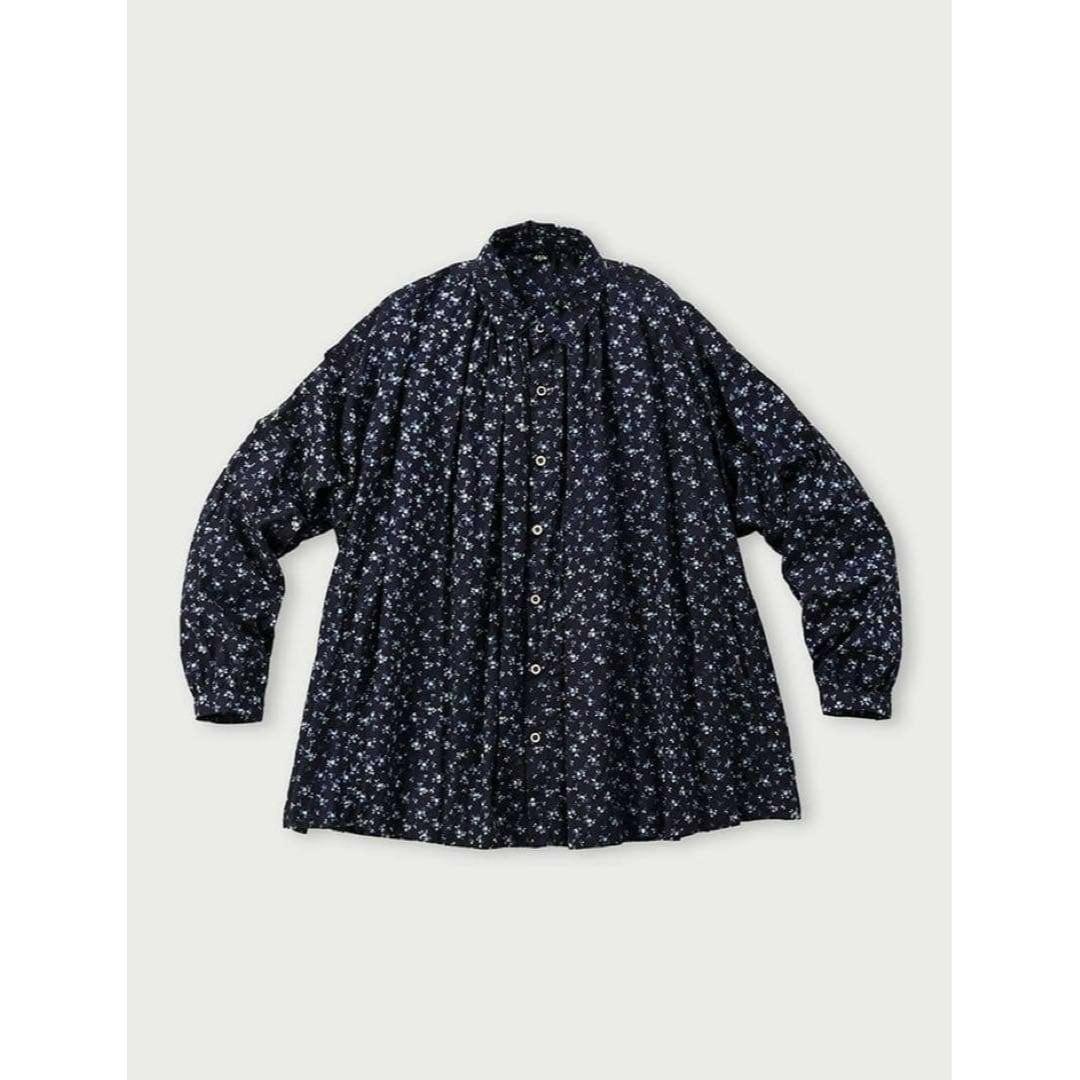 【極美品】45R タペット森花プリントのくしゅくしゅブラウス インディゴ