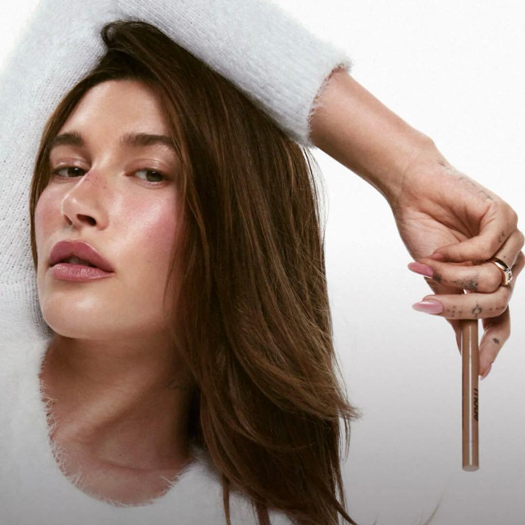 RHODEヘイリー リップ シェープ ミラー セット