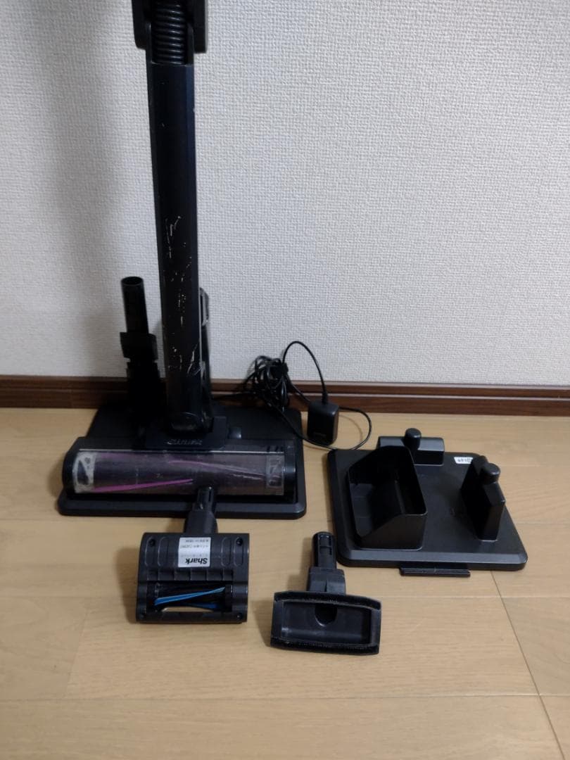 シャーク★コードレスクリーナー★CS651JBL★バッテリー新品と同等