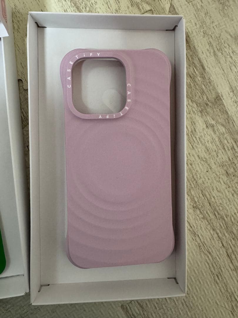 CASETiFY ウェーブ シリコンケース　iphone16proケース