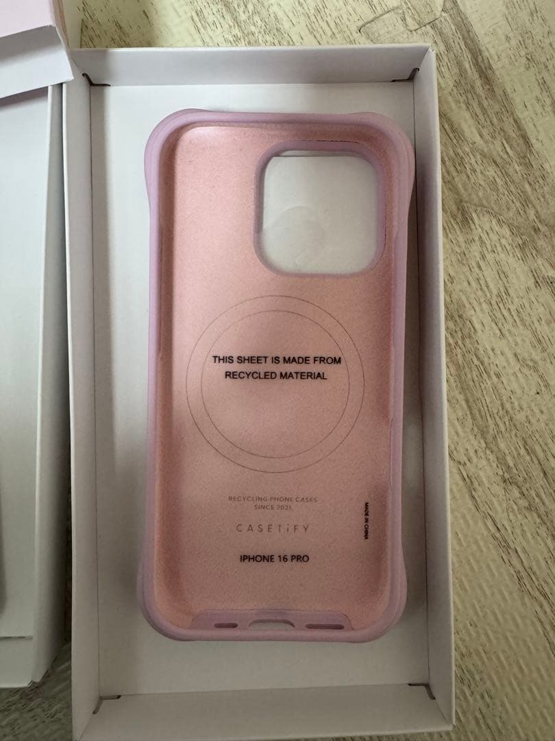 CASETiFY ウェーブ シリコンケース　iphone16proケース