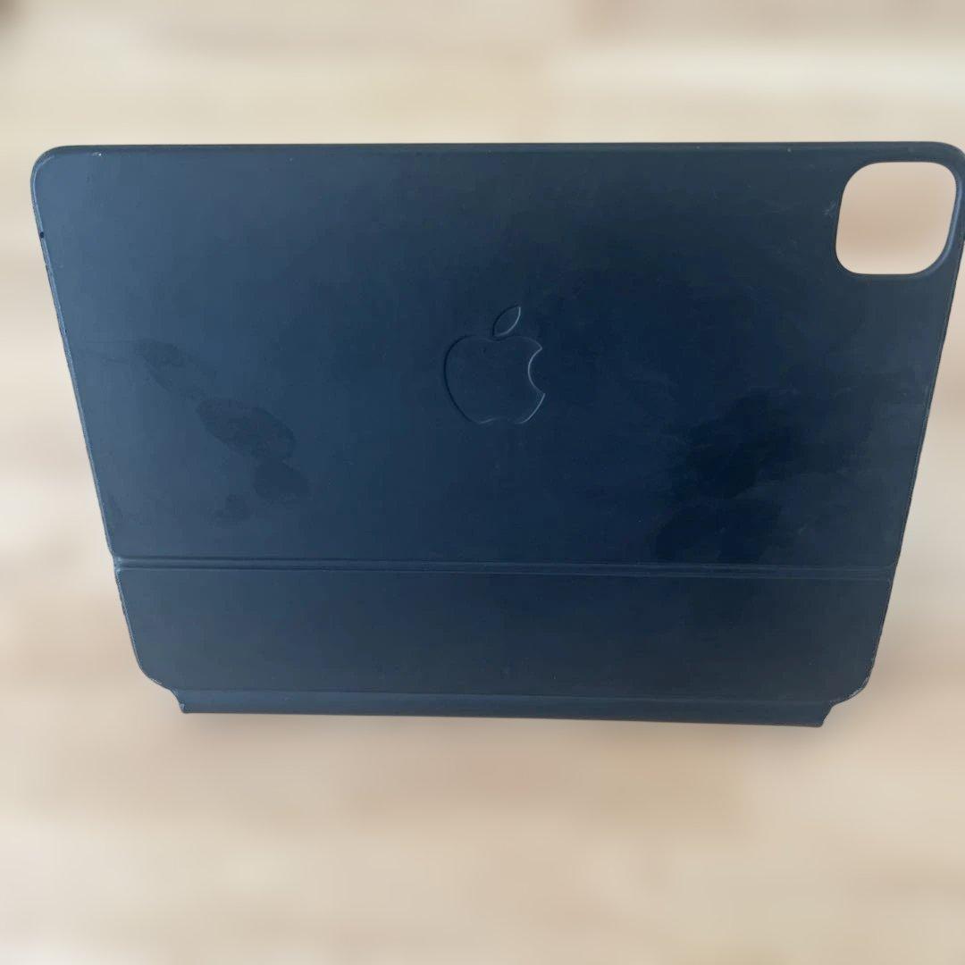 Apple Magic Keyboard MXQT2J/A 11インチ①