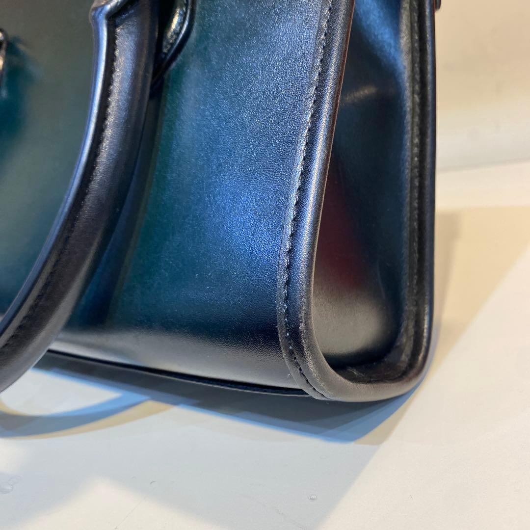 ベルルッティ　エミーオガリバーメッセンジャーバッグ