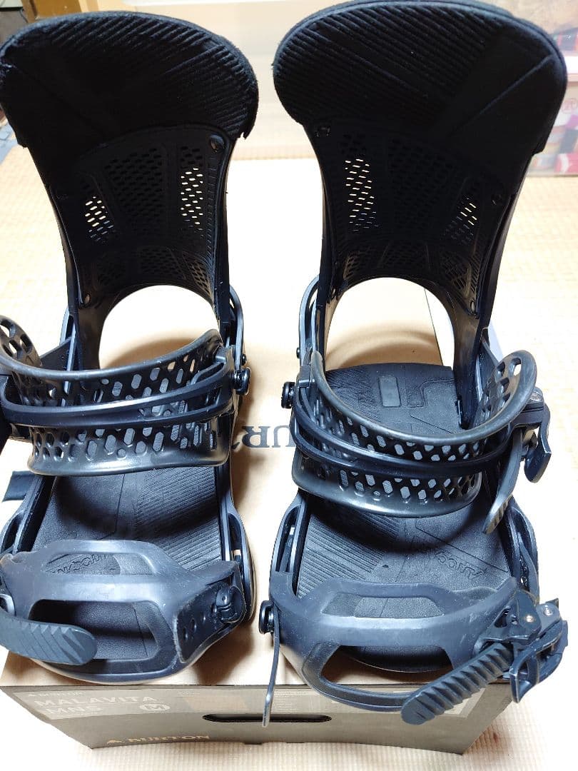 さる Burton Malavita Mサイズ 20年モデル