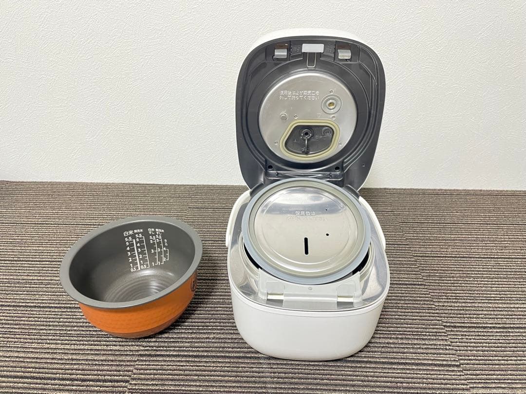 東芝　RC-10VSP 真空圧力IH ホワイトデジタル炊飯器