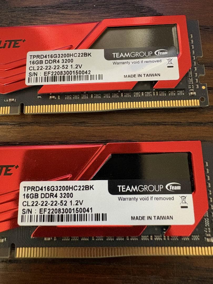 TEAM DDR4 32GB(16GB×2) 3200MHz PC4−25600