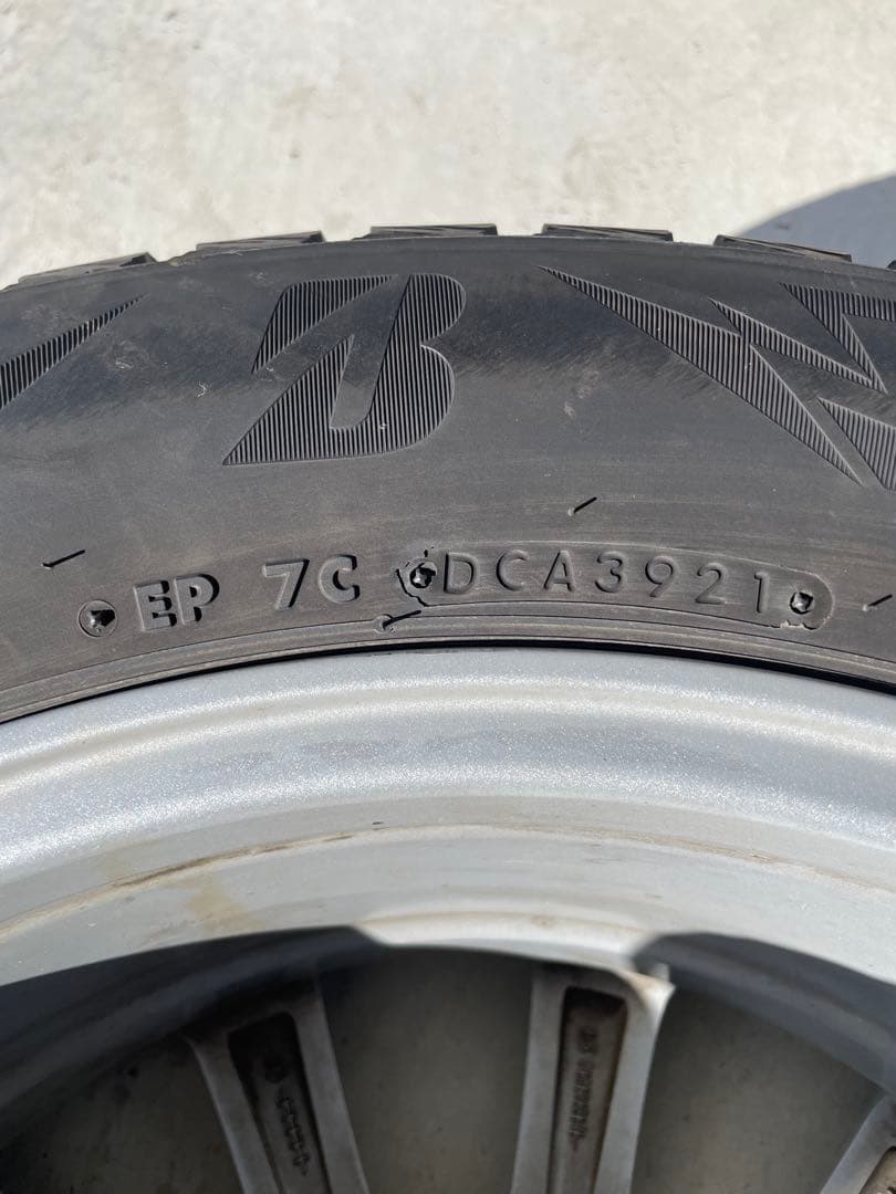 みえはる① BRIDGESTONE スタッドレスタイヤ235/55/R18
